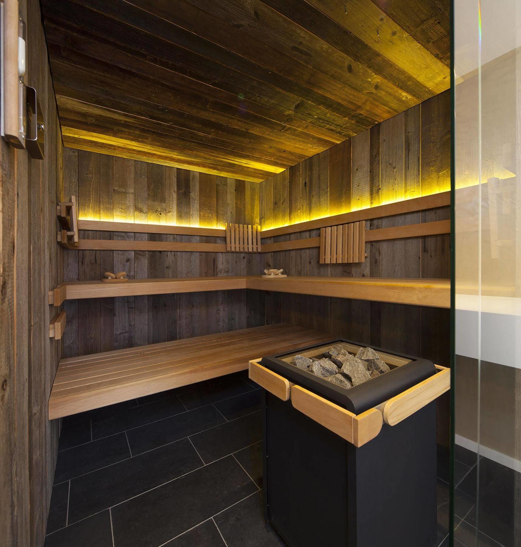 Katoen Hotel 4*